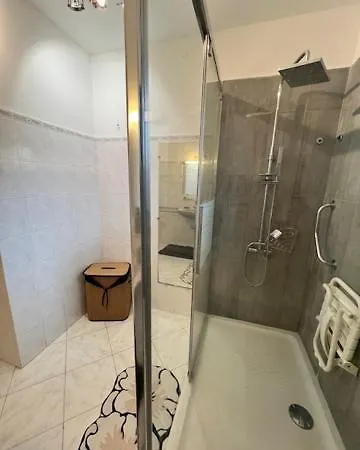 Vue Avec Piscine Et Jardin Arbore 빌라 *